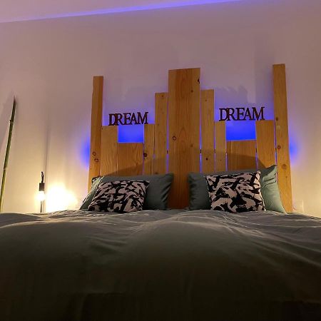 Reve De Panda Avec Sauna Et Jacuzzi Privatif Abrest Ngoại thất bức ảnh